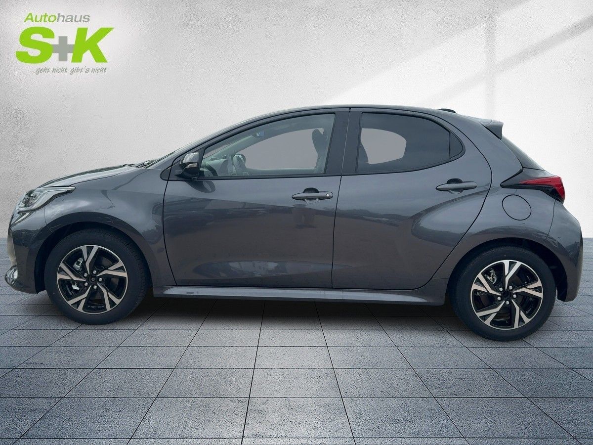 Toyota Yaris 1.5 TEAMPLAYER +CARPLAY+WINTER-P.+ACC+KAME imagem 2