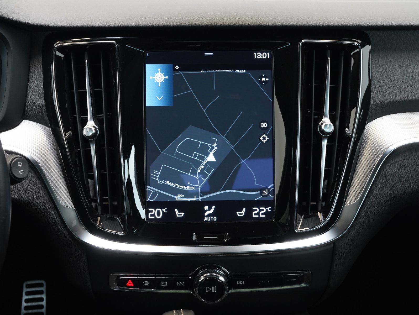 Fahrzeugabbildung Volvo V60 T6 AWD Recharge Plug-In R Design ACC/4C/AHK