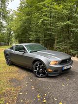 Ford Mustang 3.7 AUTOMATIK/2011/nach Resta... - Ford Mustang aus 2011: Coupe