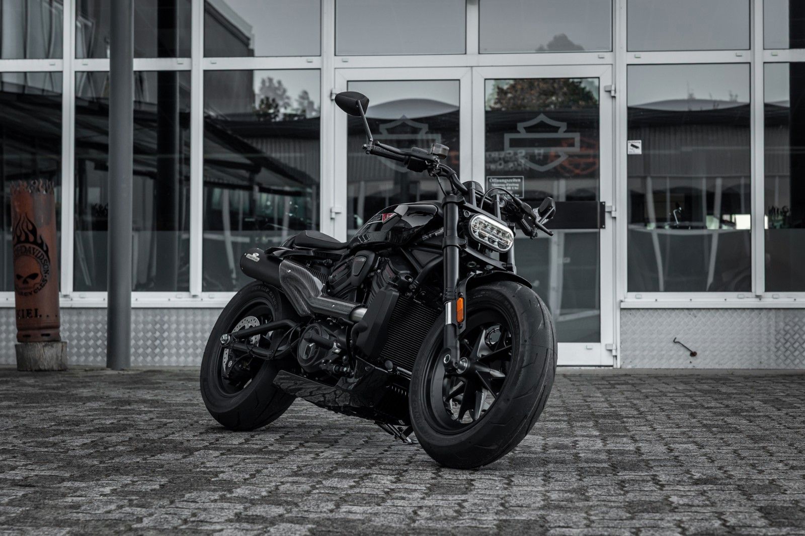 Fahrzeugabbildung Harley-Davidson SPORTSTER S RH1250S MY25 - HD KIEL UMBAU- 1.Hand