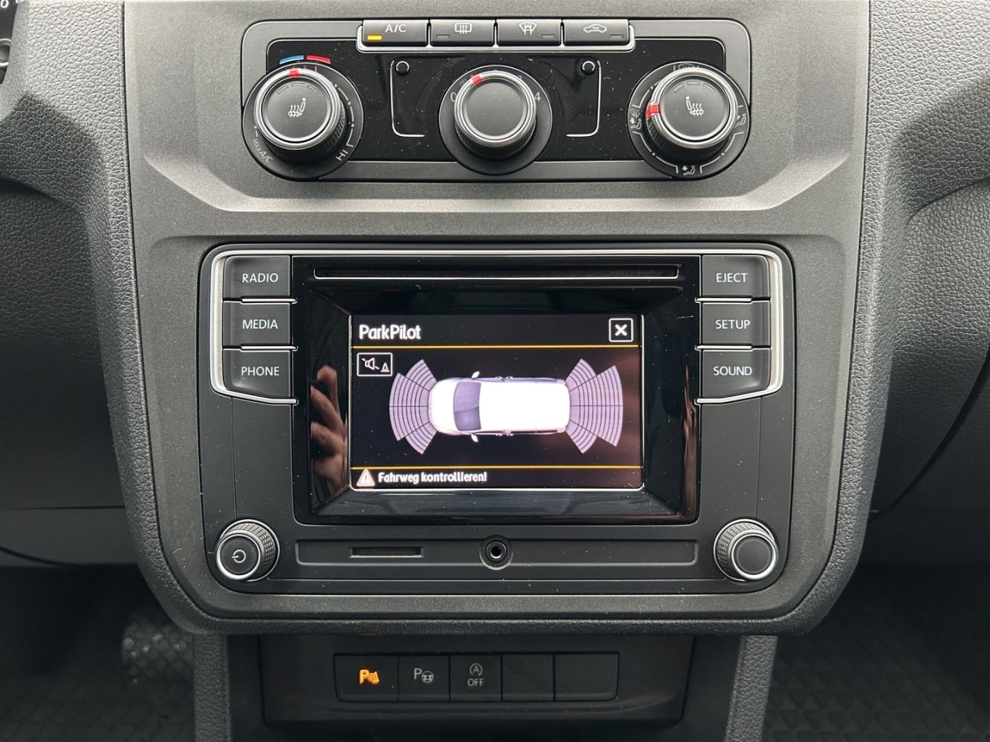 Caddy Nfz BMT Kombi 2.0 l TDI ParkLenkAssist Kli