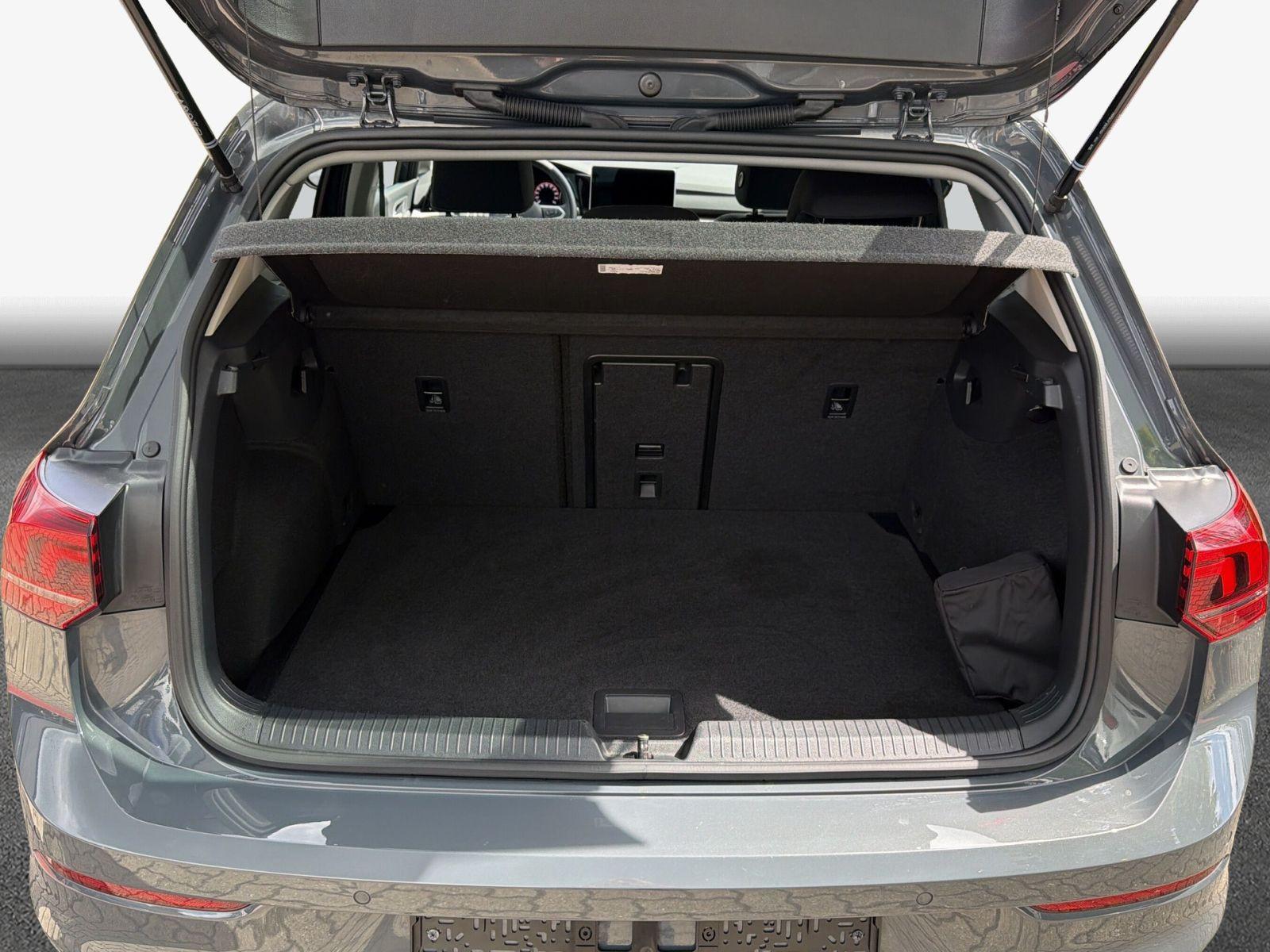 Volkswagen Golf VIII 1,5 l TSI EPH GRA Winterpaket, миниатюра 8