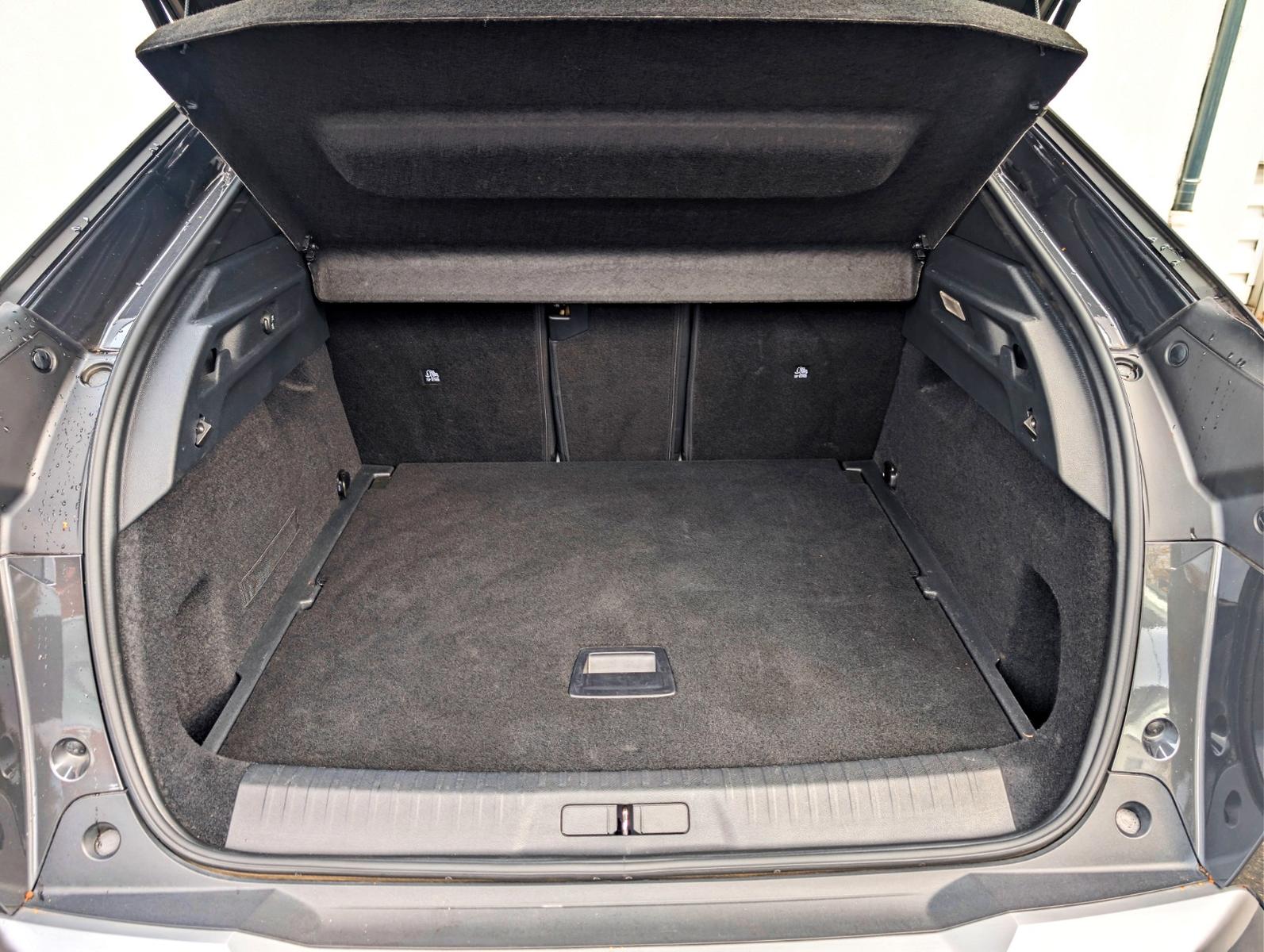 Peugeot 3008 Hybrid 136 Allure| Full LED|Induktionsladen