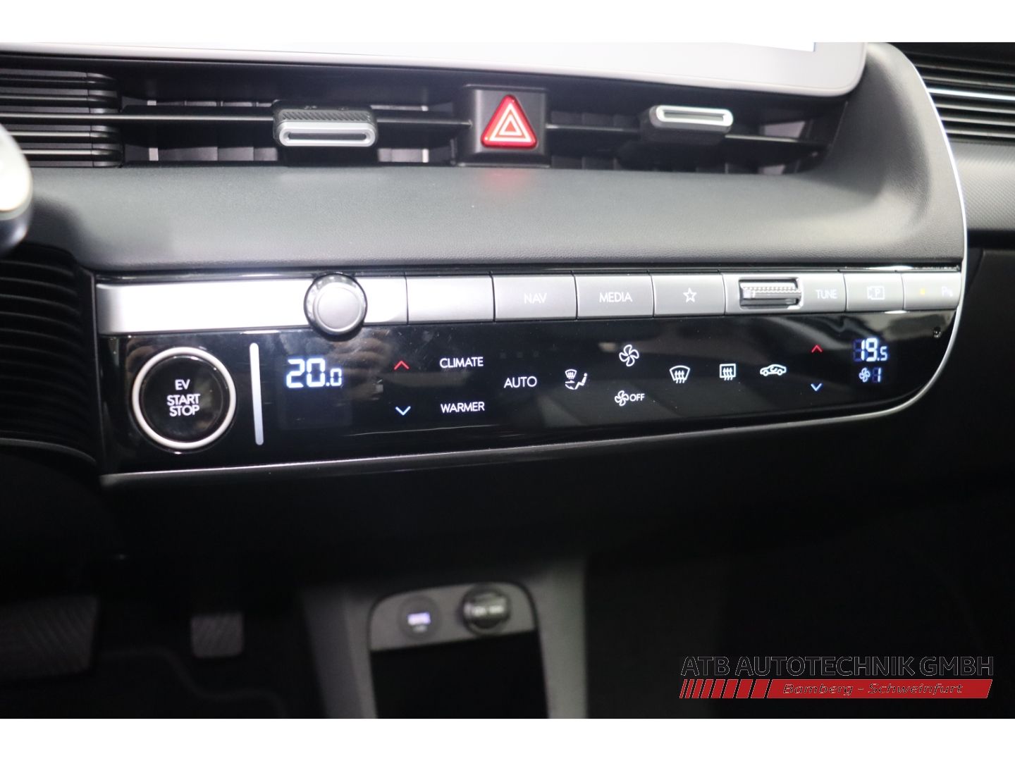 Fahrzeugabbildung Hyundai IONIQ 5 Techniq 77,4 kWh SOH 100% 20'' LM-Felgen