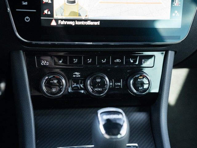 Superb Combi 1.4 iV Sportline DSG AHK+360°+DCC+P