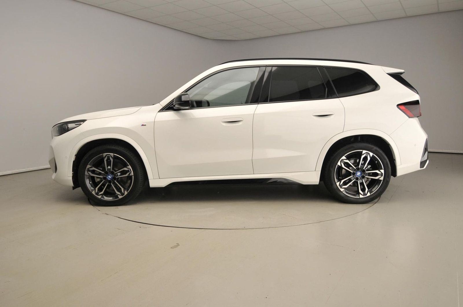 BMW iX1 xDrive30 M-Sportpakket | LED | Leder | navi imagem 3