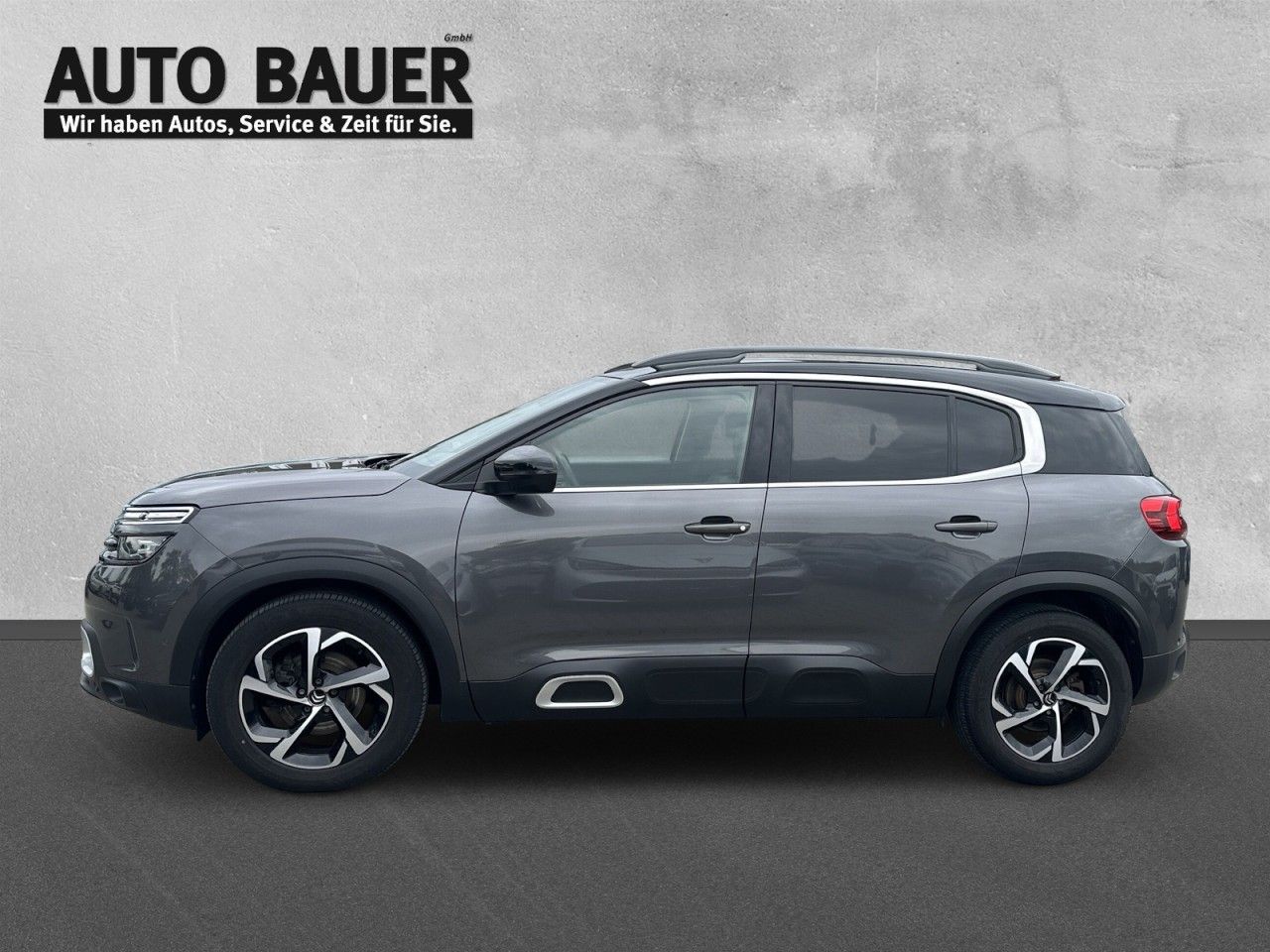 Fahrzeugabbildung Citroën C5 Aircross 2.0 HDI SHINE 180EAT*Navi* - mit KI generiert/bearbeitet