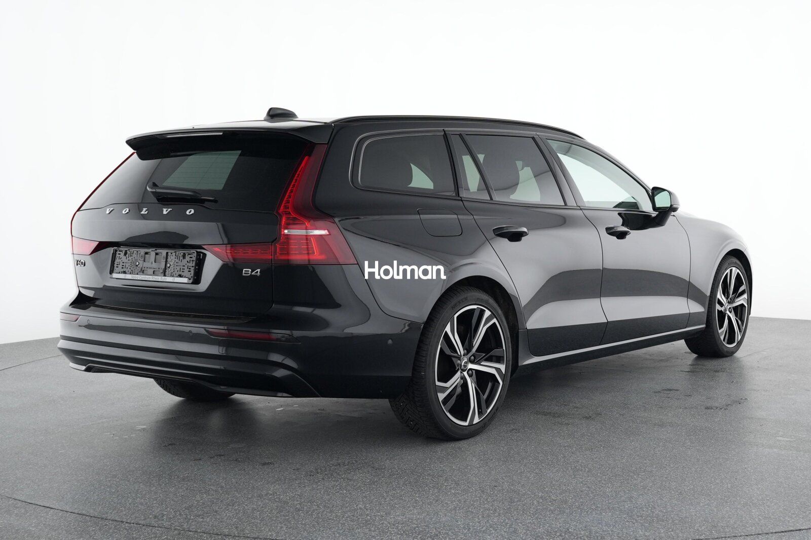 Volvo V60 B4 B DKG Plus Dark 360° H&K Pano HUD ACC imagem 3