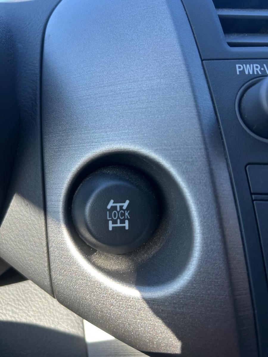 Toyota RAV4, 2009
