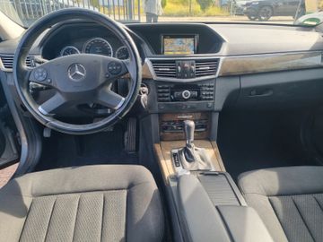 Mercedes E 250 - 6