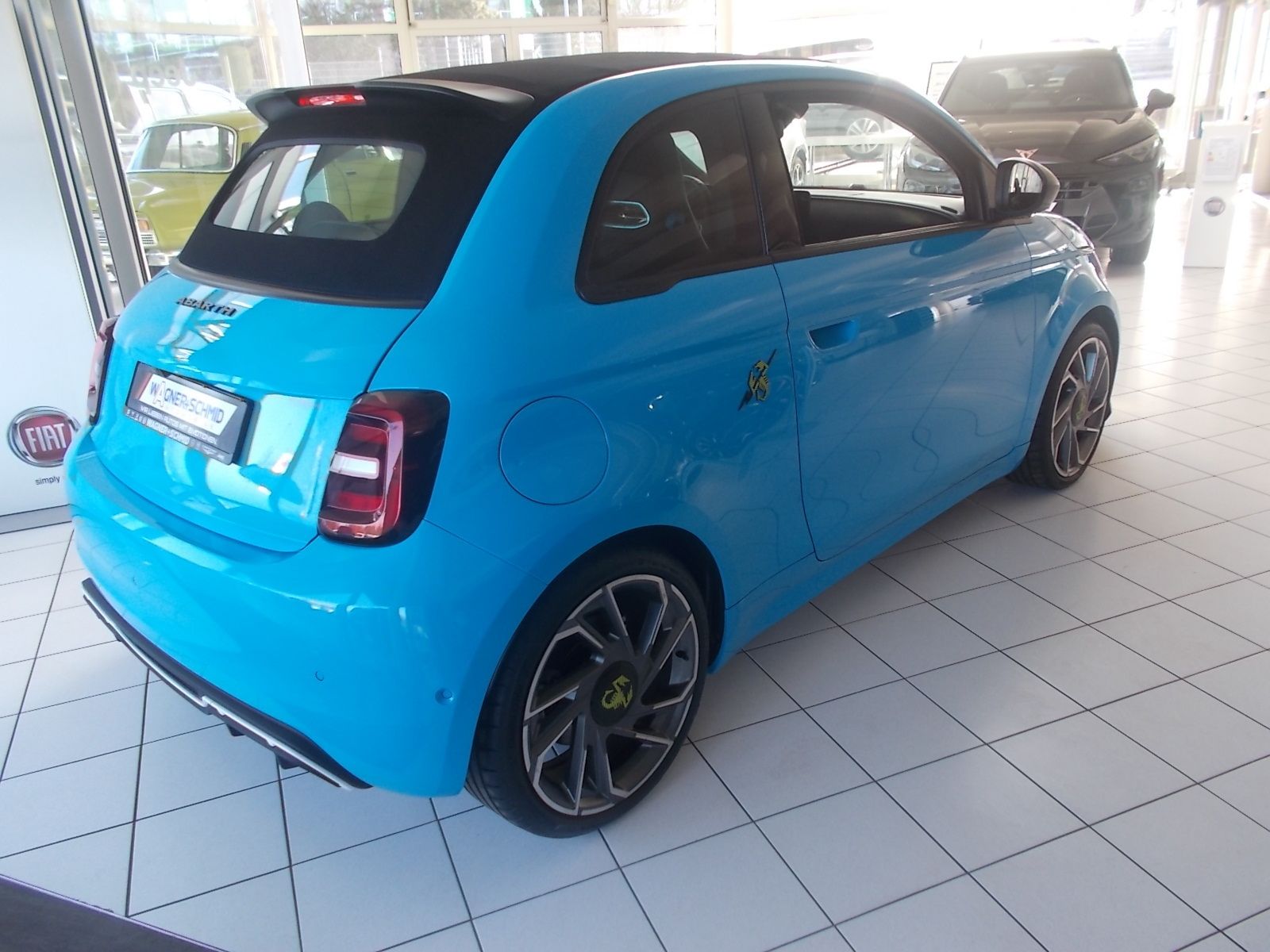 Fahrzeugabbildung Abarth 500 e C Scorpionissima 42kWh