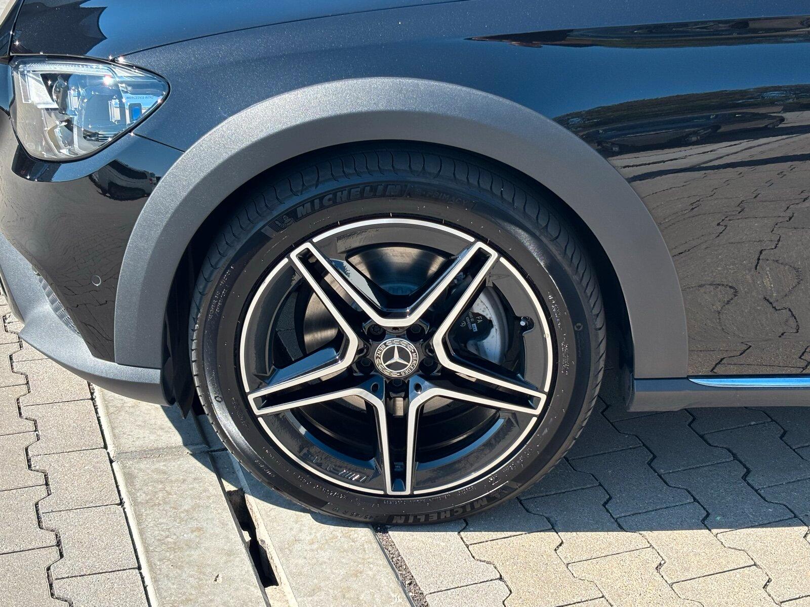 Mercedes-Benz E 220 d 4M T All-Terrain Avantgarde Multib*Kamer