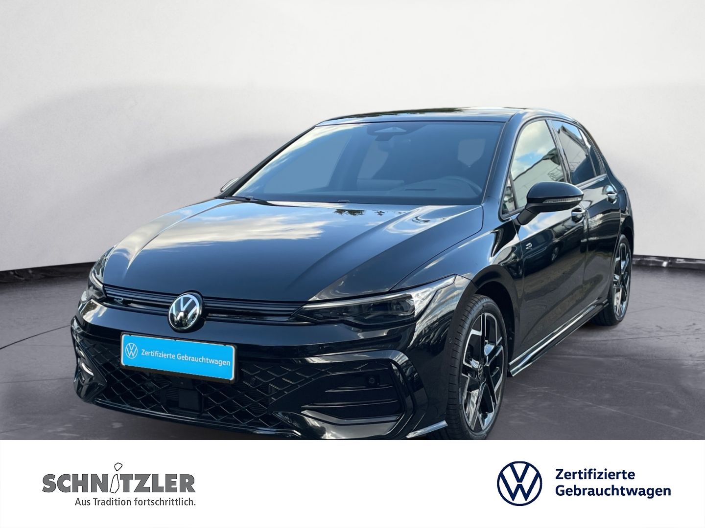 Volkswagen Golf R-Line 1.5 eTSI DSG MATRIX NAVI KAMERA PANO foto 1