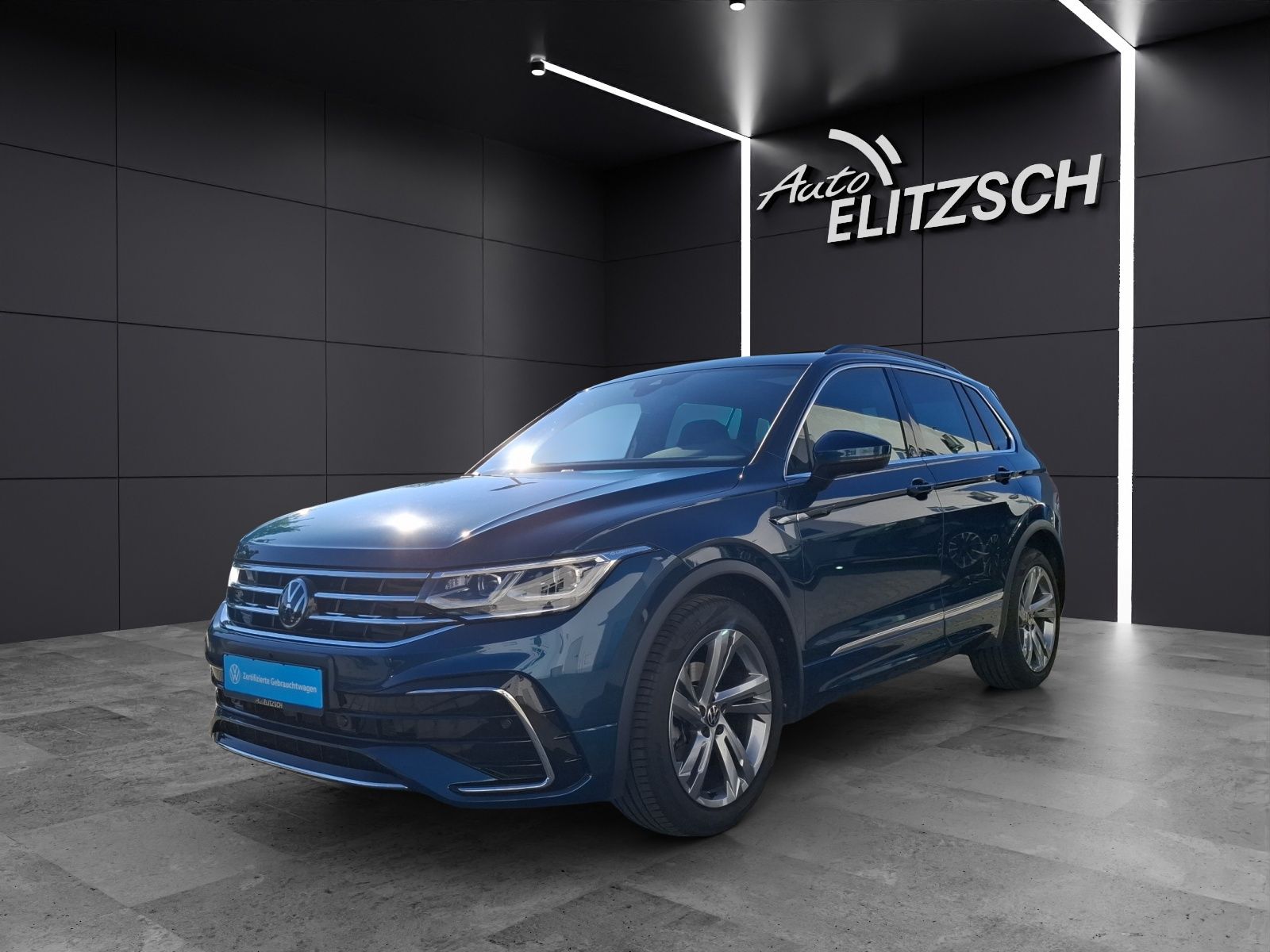 Fahrzeugabbildung Volkswagen Tiguan TSI R-line DSG Matrix Navi AID ACC 360° P