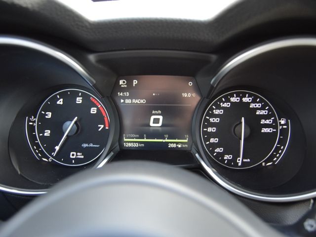 Stelvio 2.0 T Super Q4 Stelvio LUSSO-PAKET/XENON