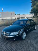 Volkswagen VW Phaeton Individual 3.0 - Volkswagen Phaeton: Individual