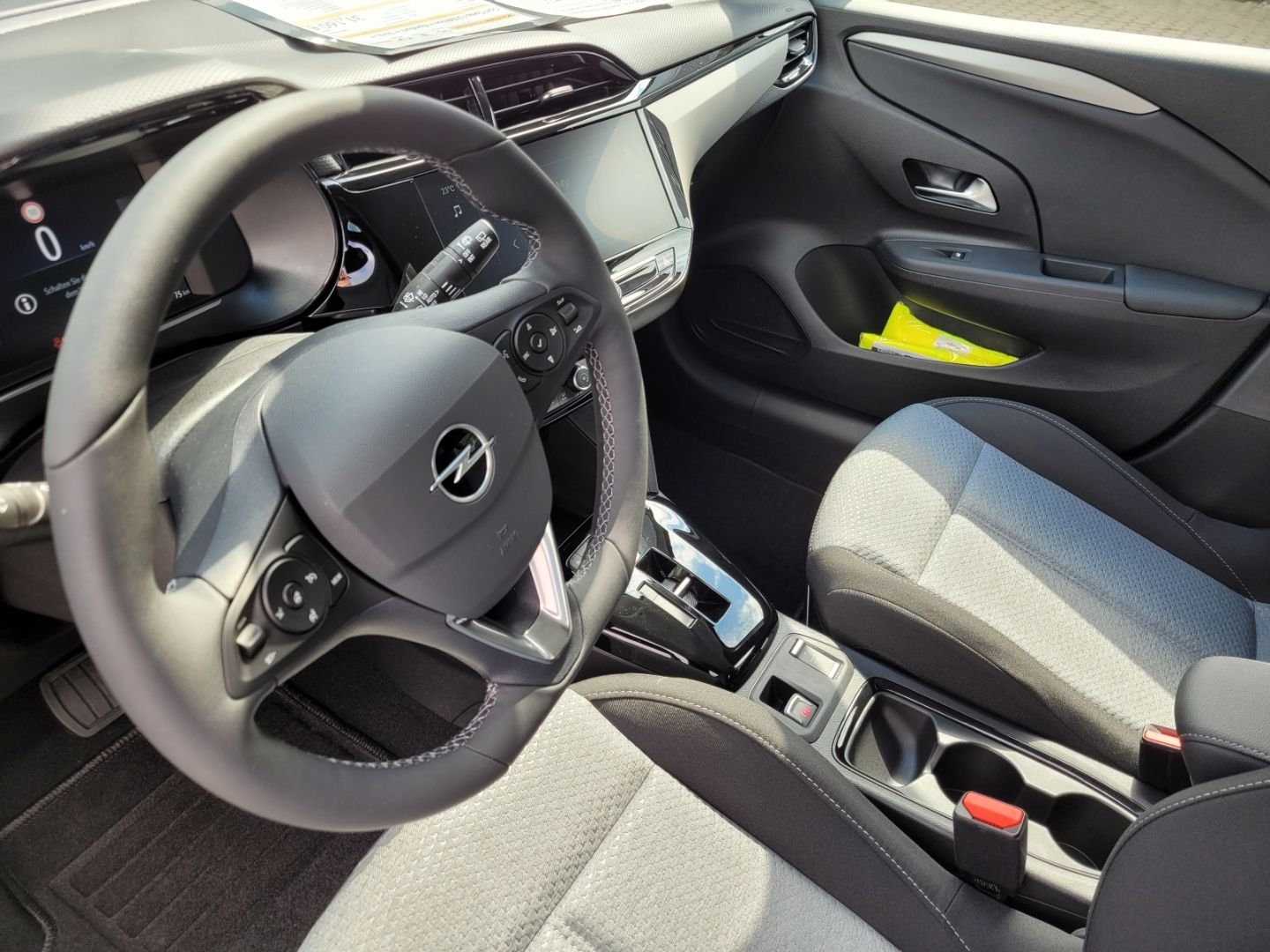 Fahrzeugabbildung Opel Corsa F Edition Hybrid SHZ+LHZ+Kamera+Allwetter