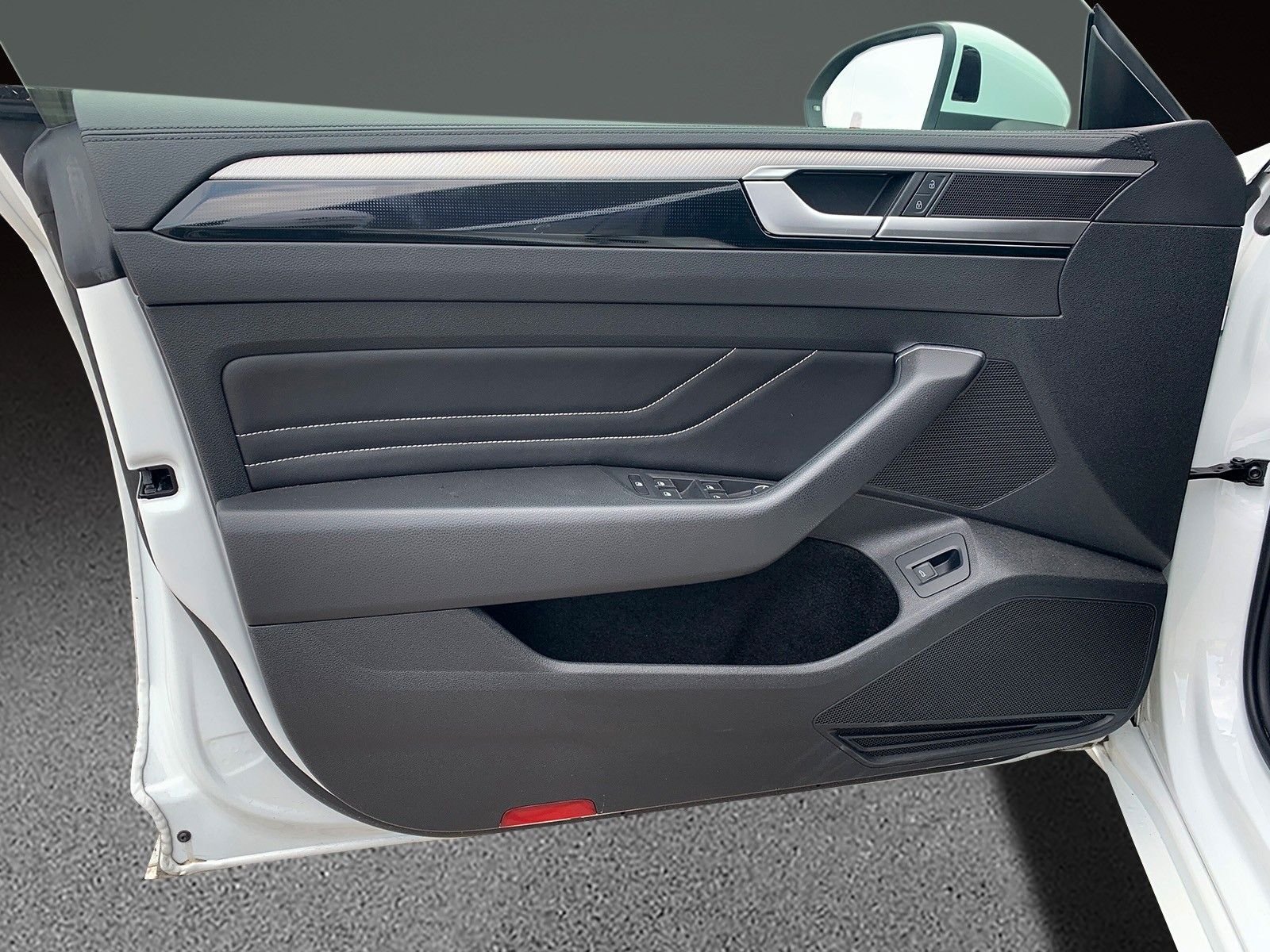Fahrzeugabbildung Volkswagen Arteon Shooting Brake R-Line - 1. Hand