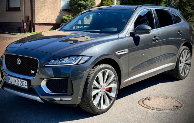 JAGUAR F-Pace