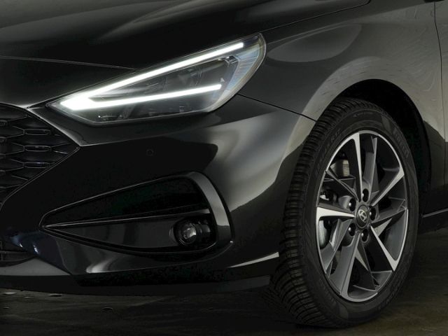 i30cw FACELIFT T-GDI ADVANTAGE 48V DCT+VOLL LED+
