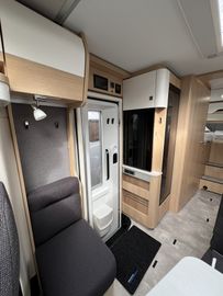 HYMER  ERIBA  HYMERCAR B-Klasse MC T BlackLine 680 AutarkieSHZPremium