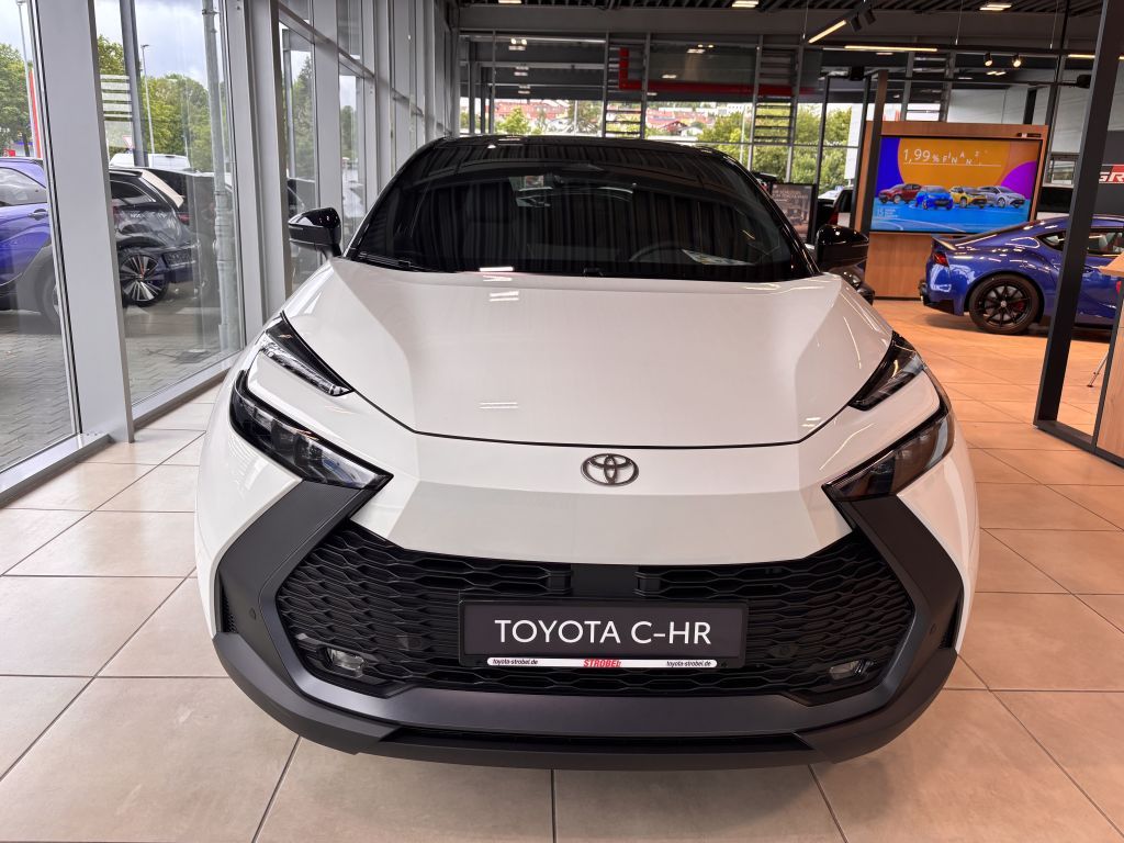 Toyota C-HR — fotografia 2