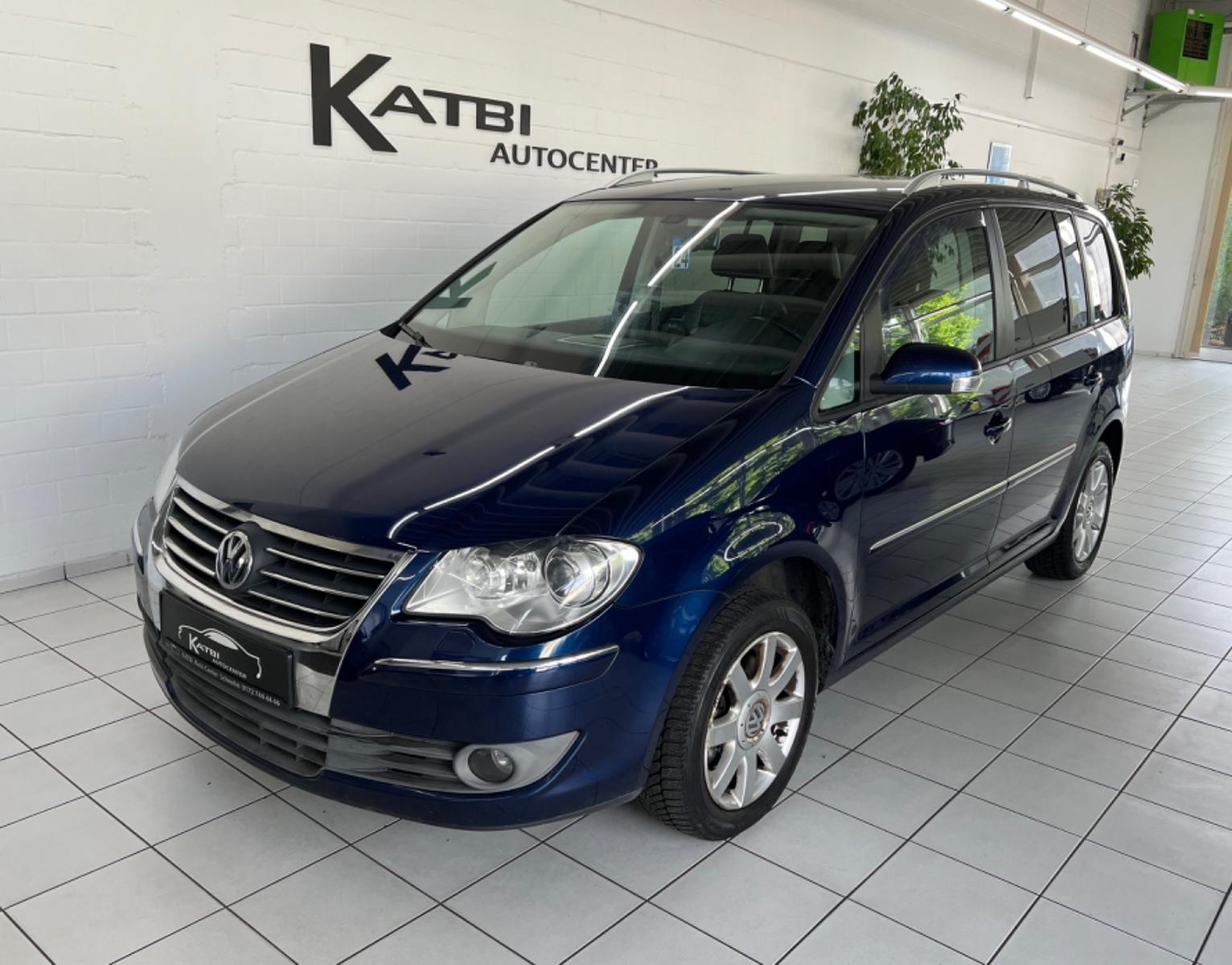 Volkswagen Touran Highline 2.0 TDI Automatik Vollleder