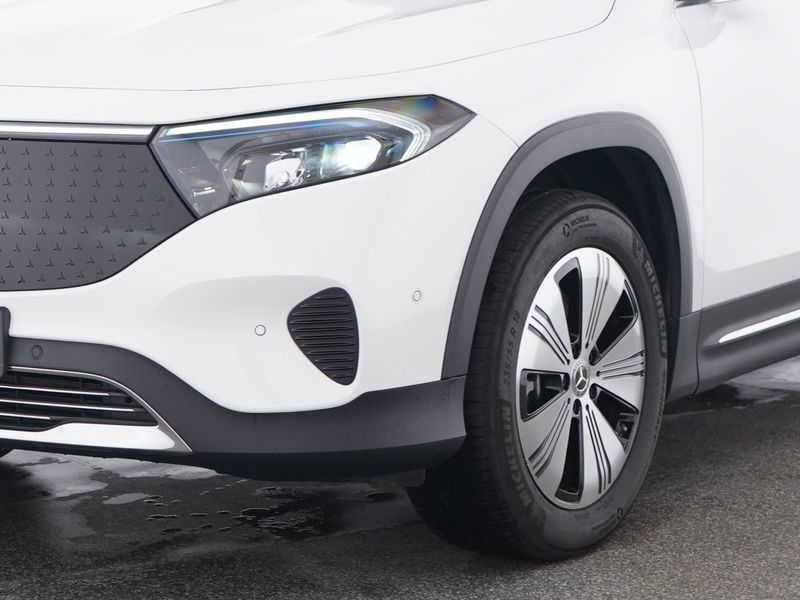 Fahrzeugabbildung Mercedes-Benz EQB 250+ BONUS+DISTRONIC+LENKRADHEIZ+AMBIENTE+