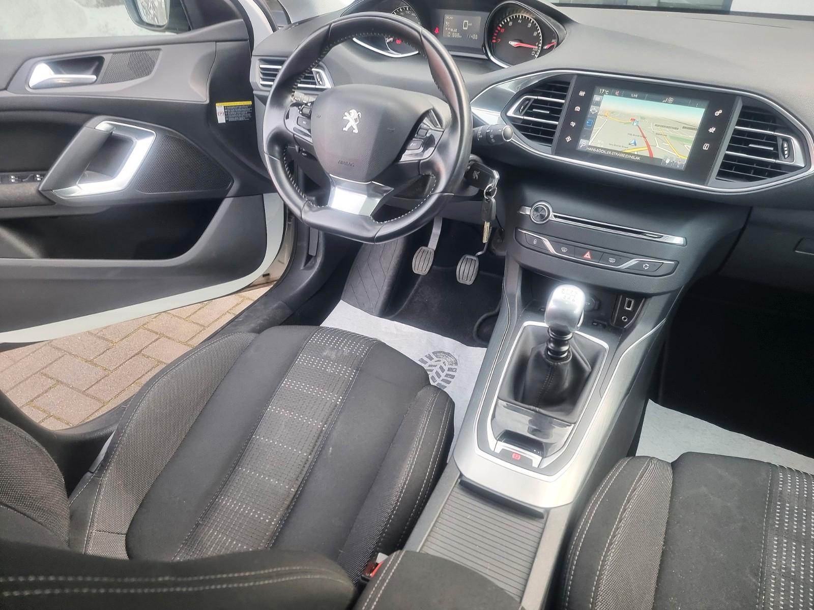 Peugeot 308 SW Allure NAVI KAMERA TEMP SITZH LED PDC ALU