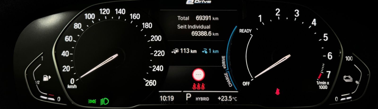 Fahrzeugabbildung BMW 530e xD Luxury Line 360° HUD Laser DAB Komfort