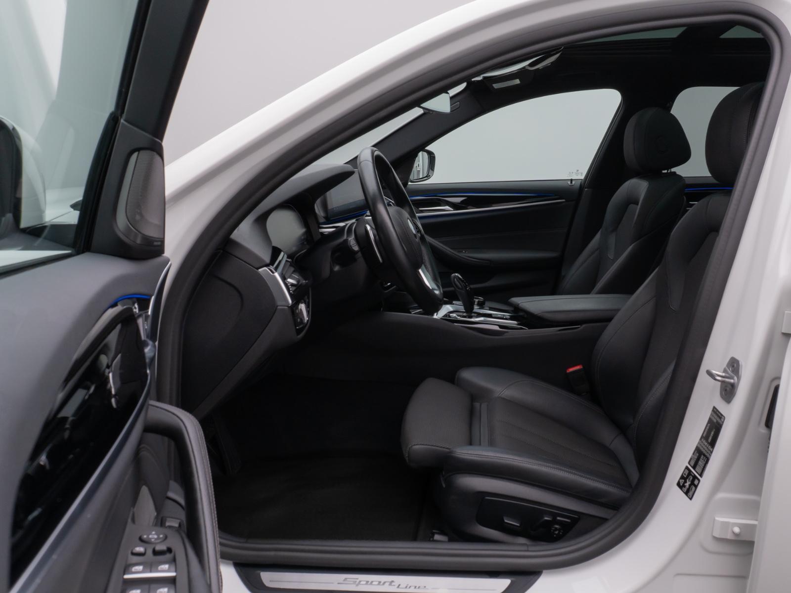 BMW 520d xD Tour Sport Line Pano H/K Exklusiv Paket