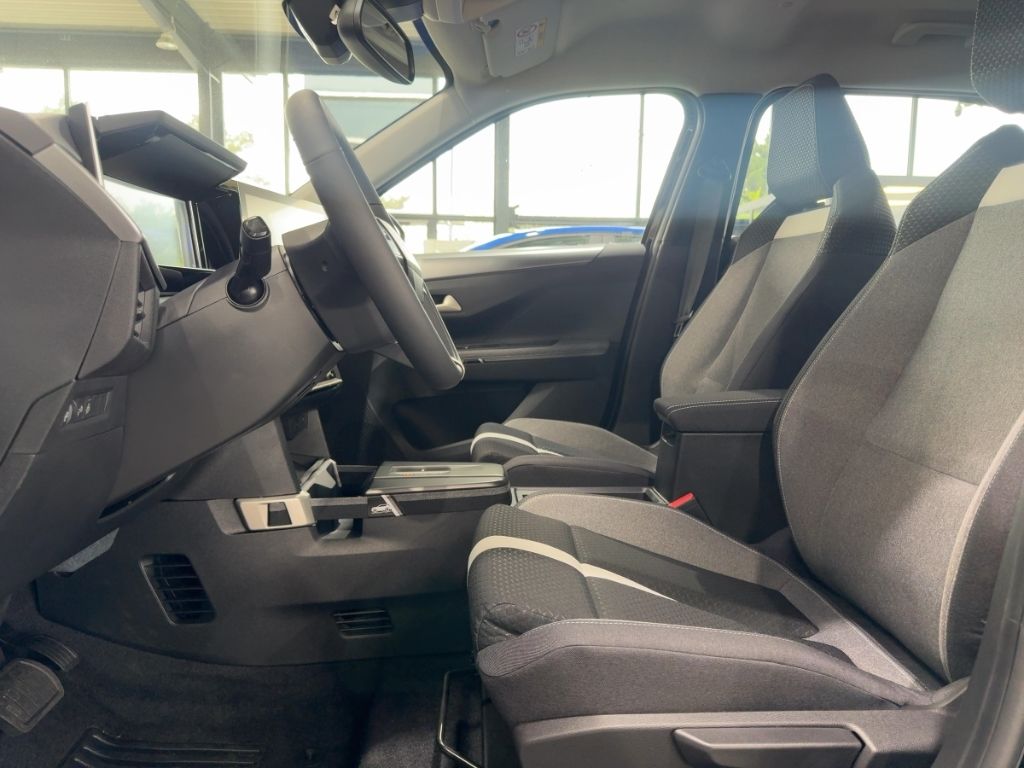 Fahrzeugabbildung Opel Frontera GS, Allwetter, RFK, Navi, SHZ, LHZ