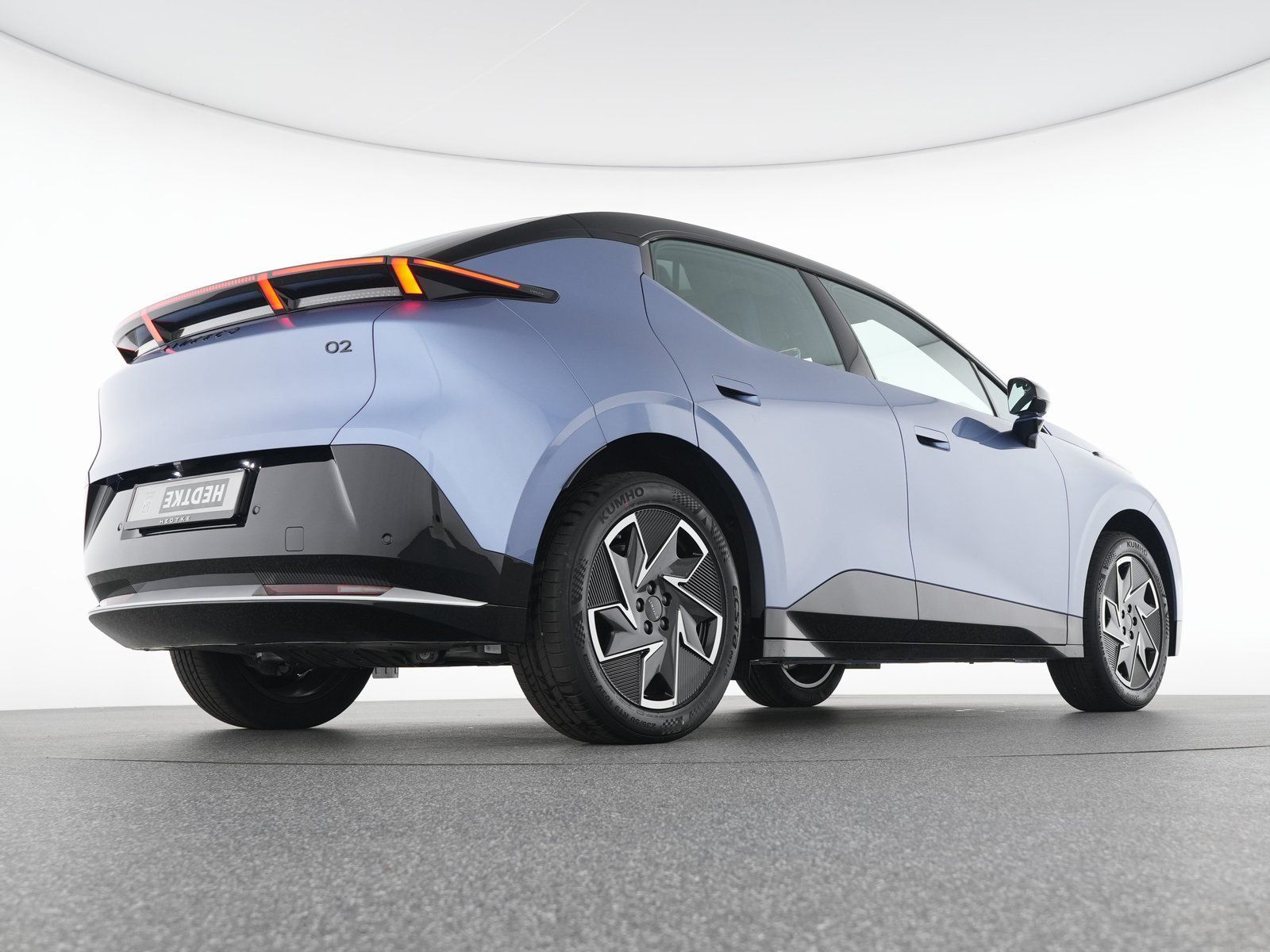 Lynk & Co 02