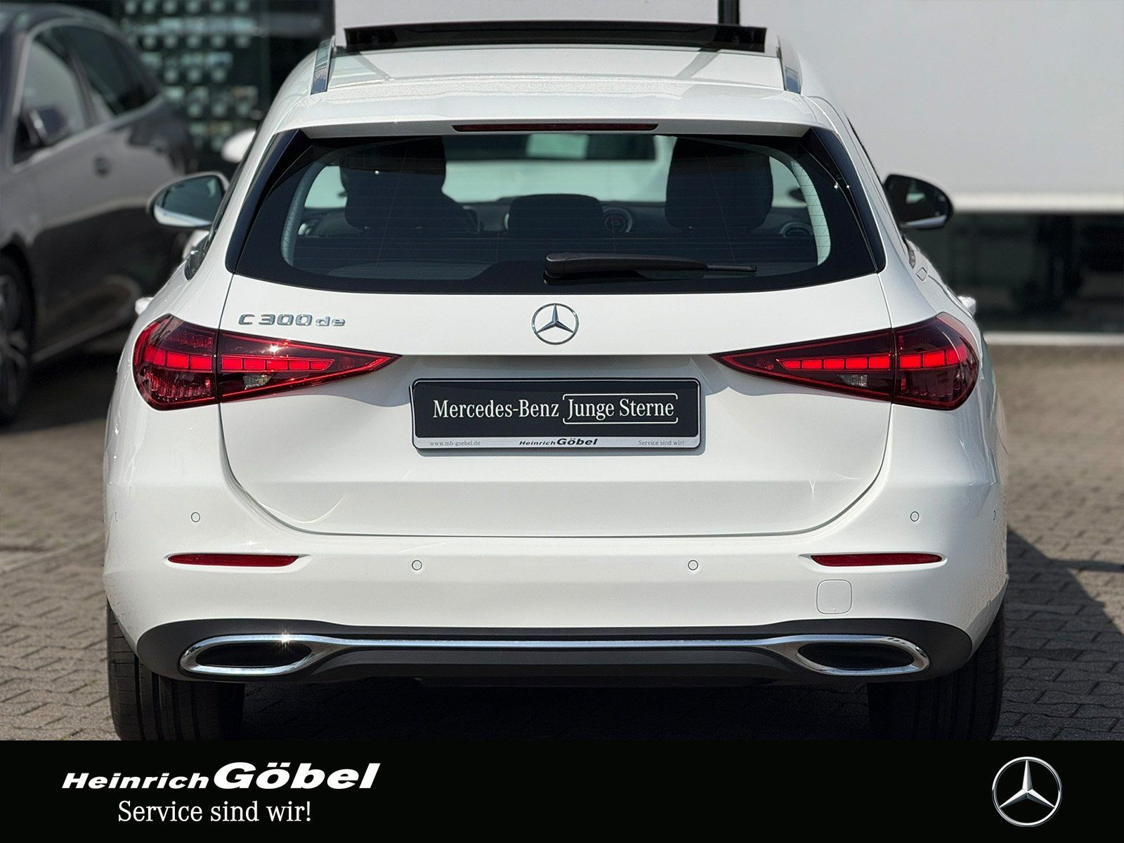 Fahrzeugabbildung Mercedes-Benz C 300 de T PANO*AHK*AMBIENTE*ELEK.HECKKLAPPE*