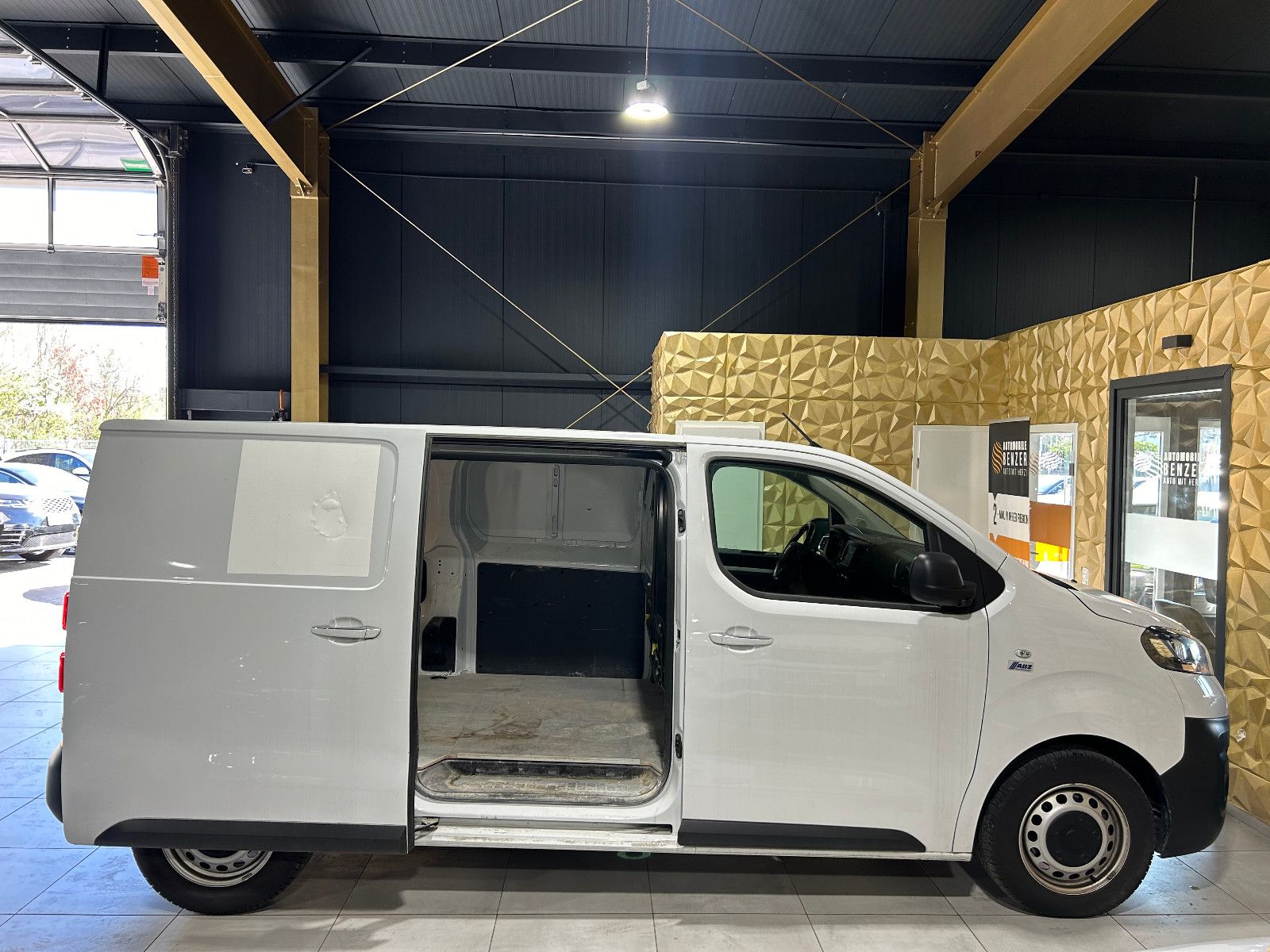 Fahrzeugabbildung Fiat Scudo L2 Basis/360°/APPLE/KLIMA/3-SITZ