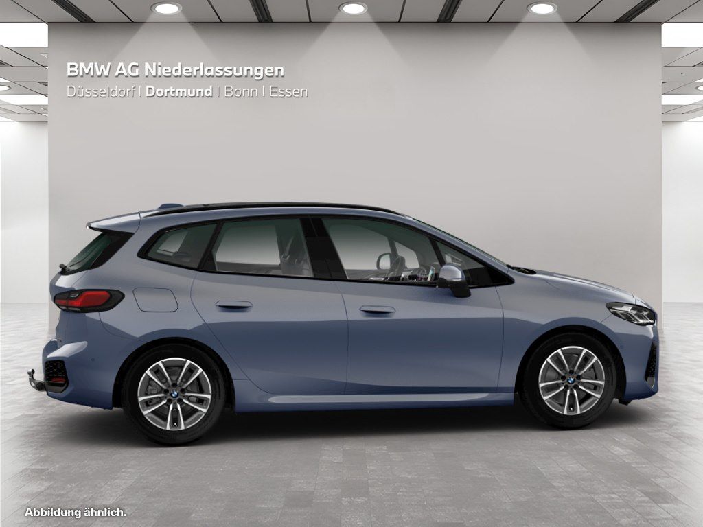 BMW 223 Active Tourer - Bild 11