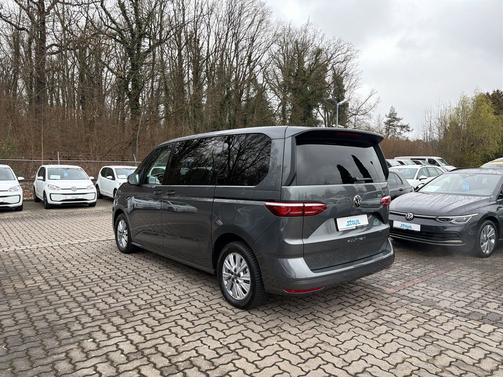 Multivan Life TDi DSG Navi LED AZV 7S Life