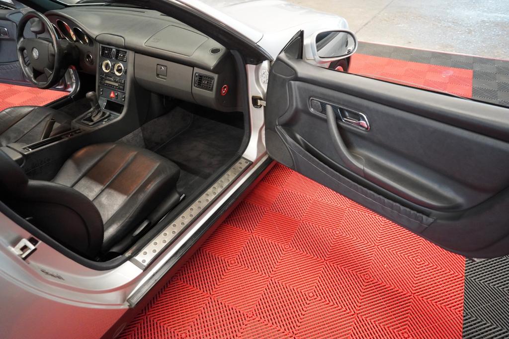 Mercedes-Benz SLK 200