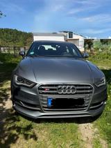 Audi S3 quattro  - silberne Audi S3