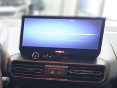 Fahrzeugabbildung Opel Combo Life XL GS 1.5D AT8 7-Sitzer, MATRIX, Navi