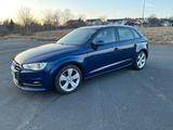 Audi A3 1.8 TFSI S tro. qu.,Ambition,StHz.PDC,AHK,Xen - Audi A3: Blau