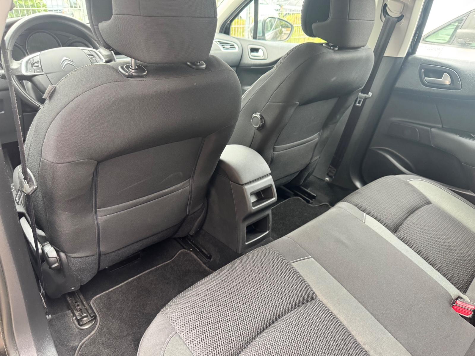 Citroën C4 Lim. Selection  Klimaaut/Tempomat/PDC/HU neu