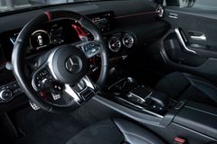MERCEDES-BENZ A 35 AMG 4M Limousine*Keyless*Spur*SHZ*19"AMG*