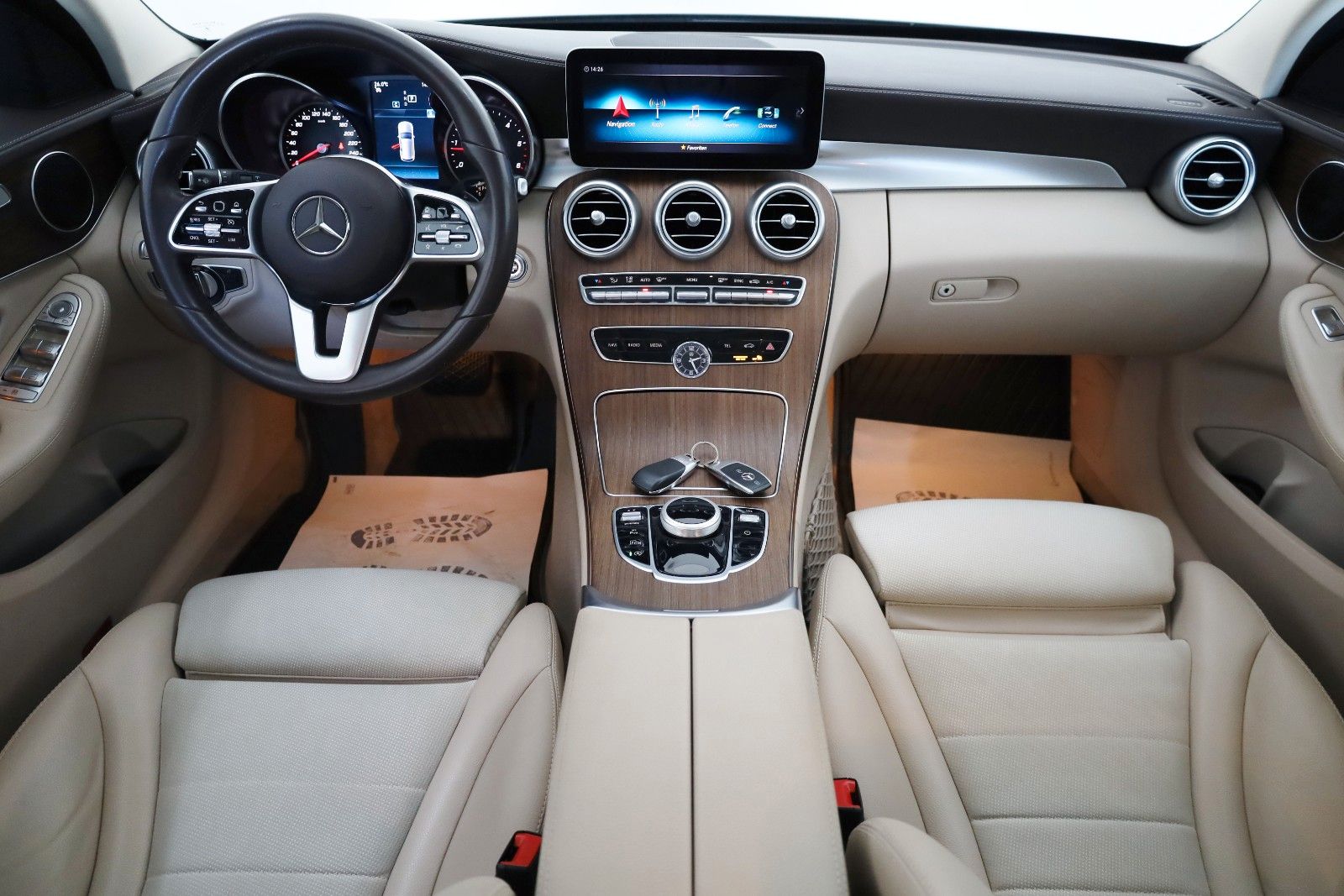 Fahrzeugabbildung Mercedes-Benz C 220d T T.Leder,Navi,LED, Panorama, CarPlay,+WR