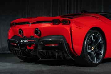 2019 Ferrari SF90 缩略图 12