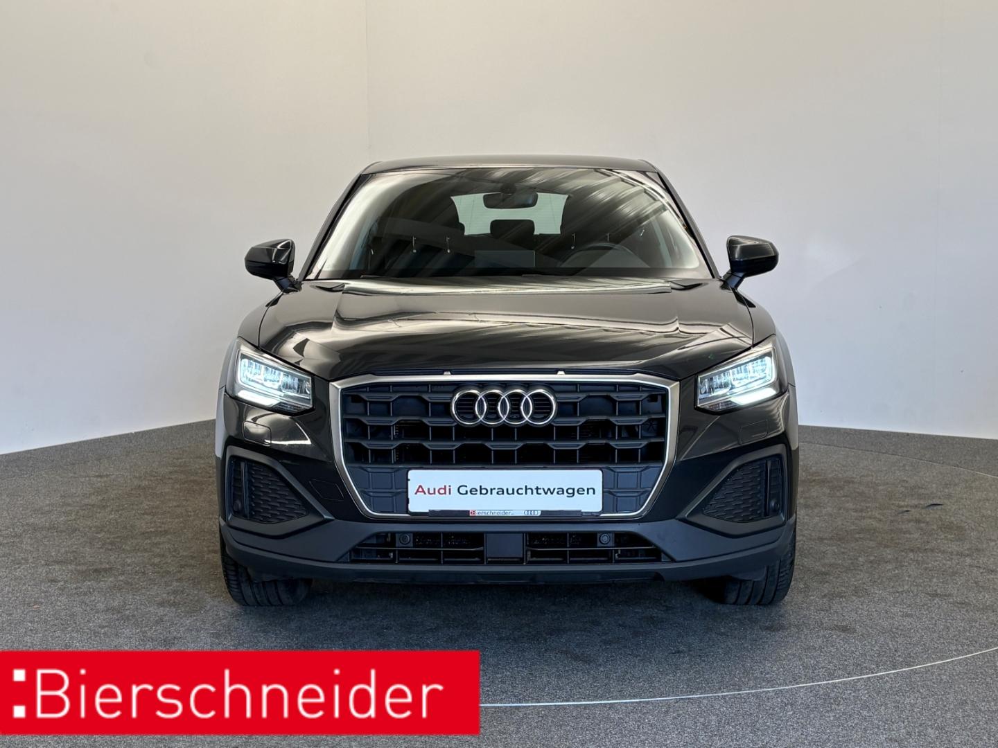 Audi Q2 35 TFSI LED KAMERA NAVI 18 PDC DAB