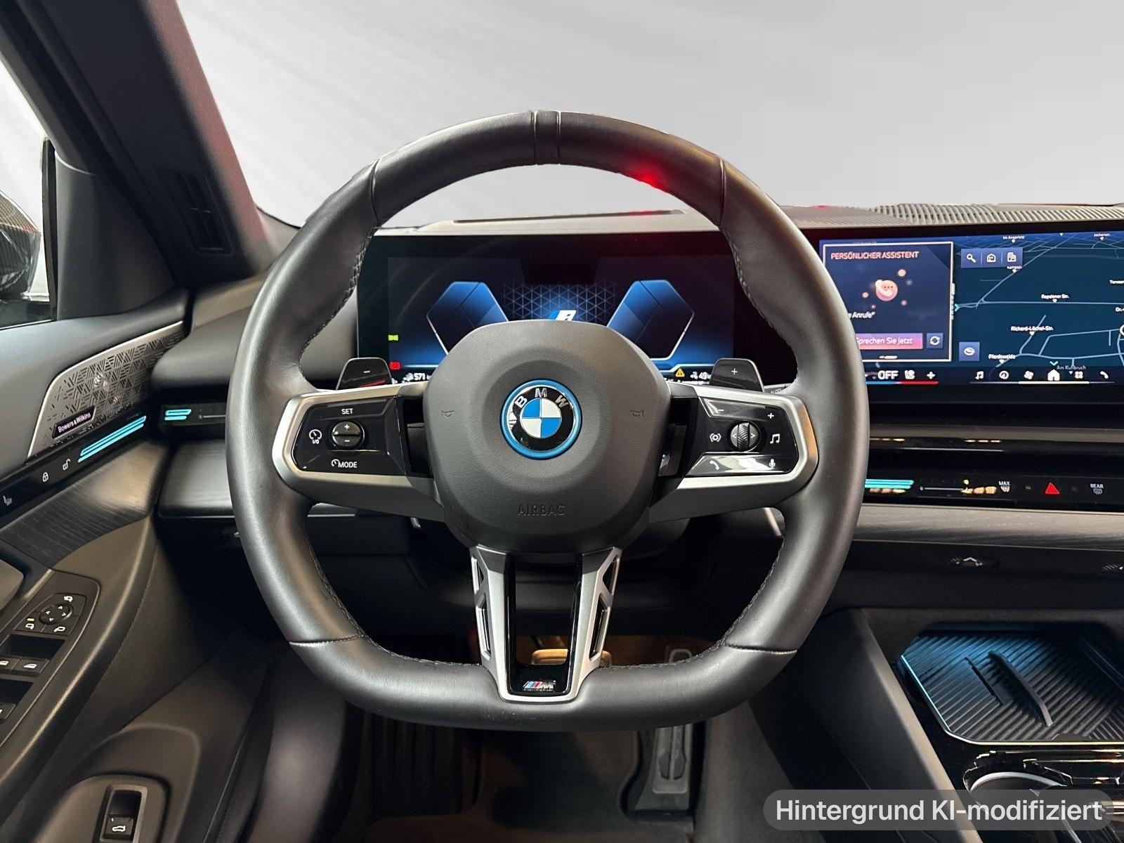 BMW 530e xDrive Touring M Sport Pro|Pano|21"LMR|B&W
