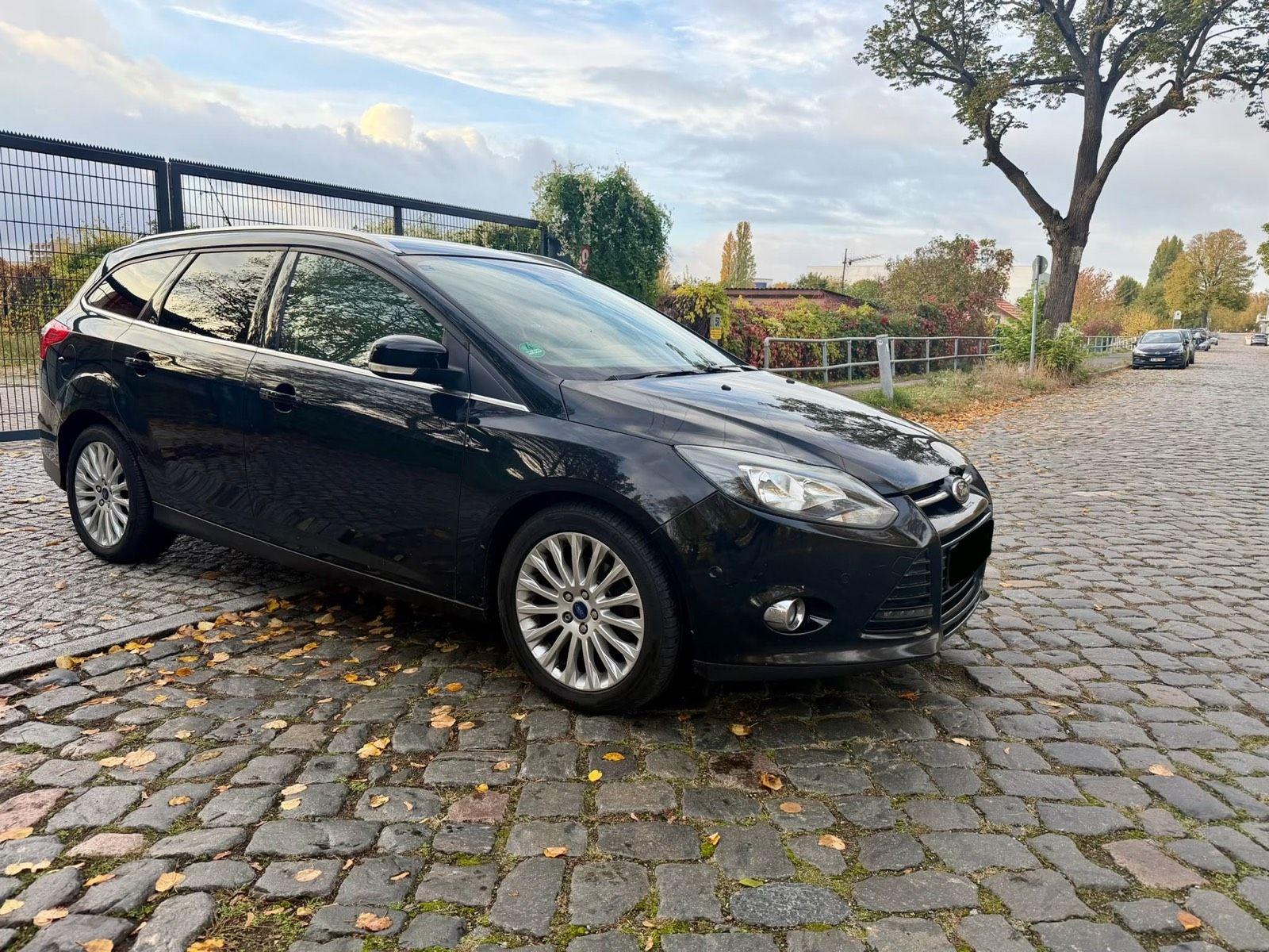 Ford Focus 2012 — photo 7