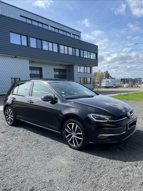Image of Volkswagen Golf