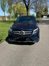 Mercedes-Benz GLE 350 d 4MATIC - - blaue Mercedes-Benz GLE-Klasse